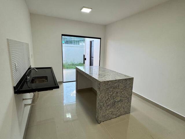 #087 - Casa em condomínio para Venda em Manaus - AM - 1